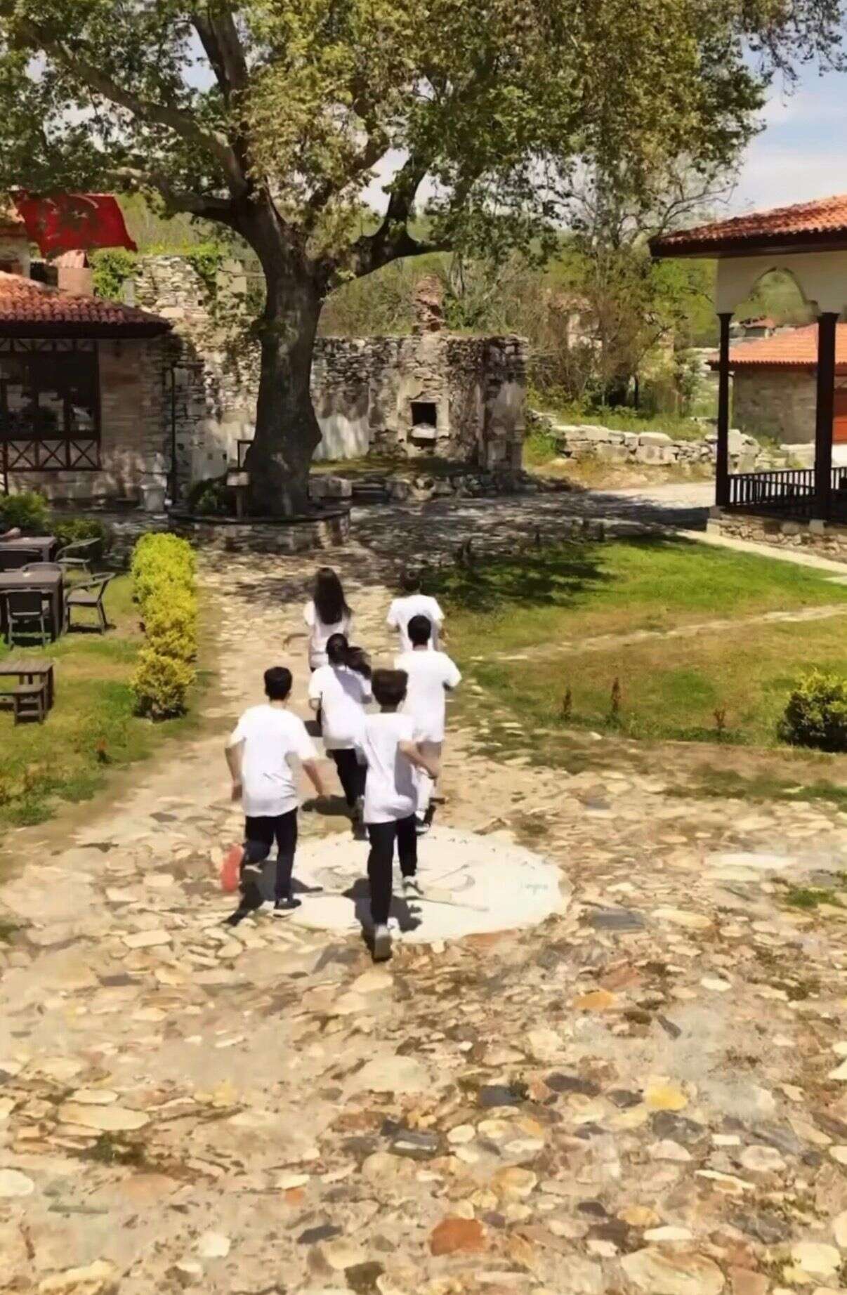 TeknoAntik Projesiyle Dersler Stratonikeia’nın Tarihi Sokaklarına Taşındı 1